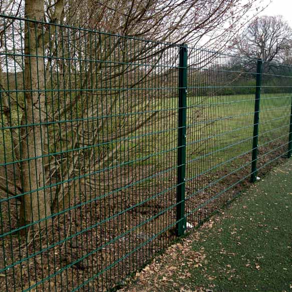 廠區圍墻網  工廠護欄網【安平艾瑞金屬絲網有限公司】圖片1