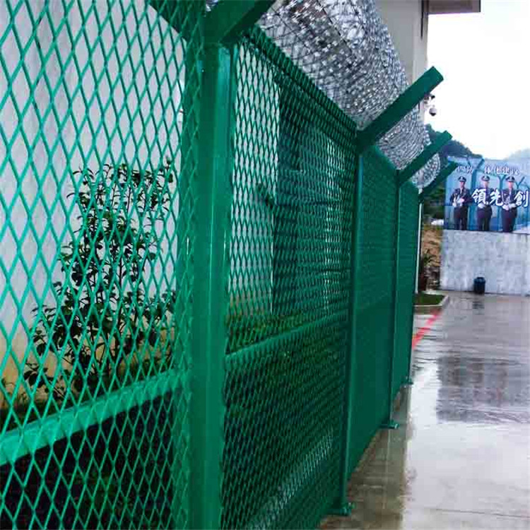 監(jiān)獄勞動改造區(qū)隔離網(wǎng)圖片3