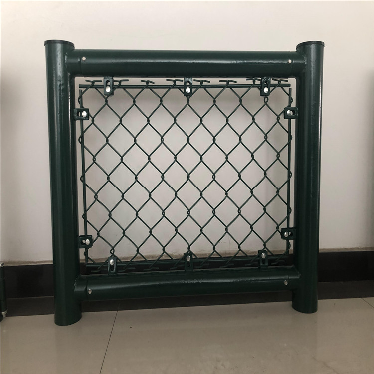 學校籃球場圍網