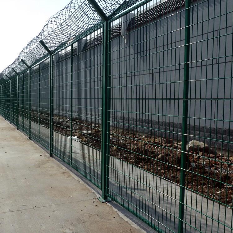 警戒鋼絲網圍墻圖片2