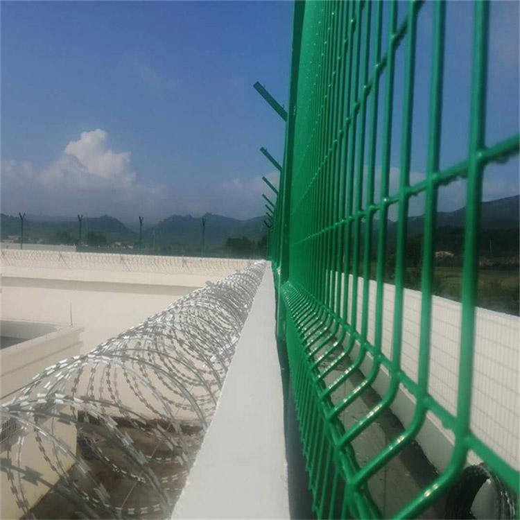 獄用的鐵絲網護欄圖片3